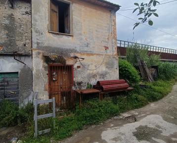 Casa semi indipendente con gia