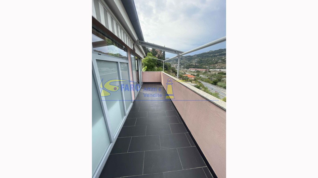 Villain Vendita, Ventimiglia - Roverino - Prima Periferia - Riferimento: v118
