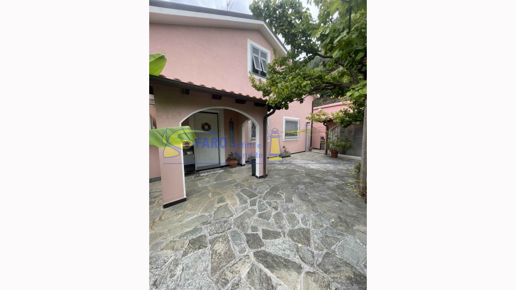 Villain Vendita, Ventimiglia - Roverino - Prima Periferia - Riferimento: v118