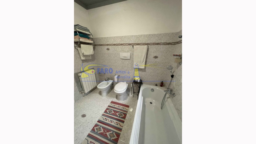 Villain Vendita, Ventimiglia - Roverino - Prima Periferia - Riferimento: v118