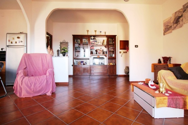 Appartamento al piano quarto