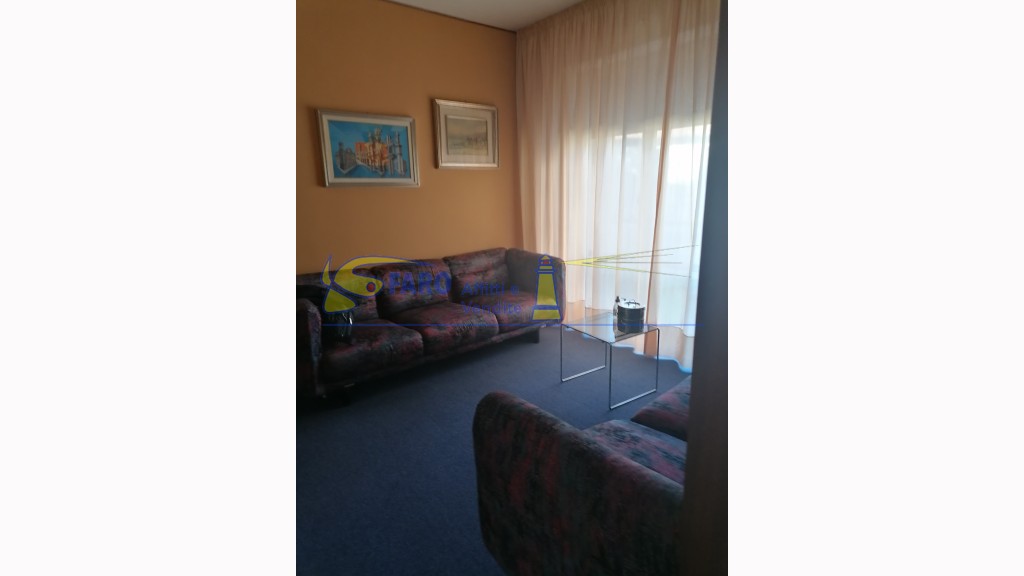 Ufficioin Affitto, Villa Faraldi - Centrale - Riferimento: u 4