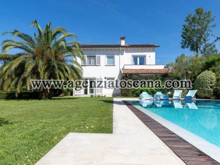 Beautiful Villa With Pool