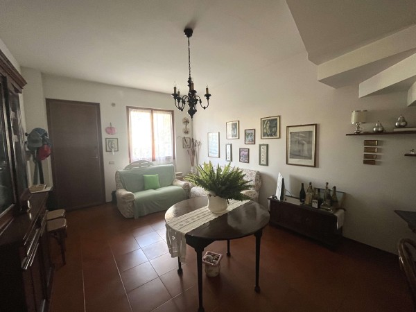 Villetta a schiera con box a 3