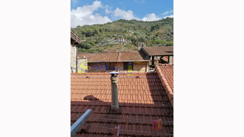 Appartamentoin Vendita, Soldano - Centro Storico - Riferimento: v121