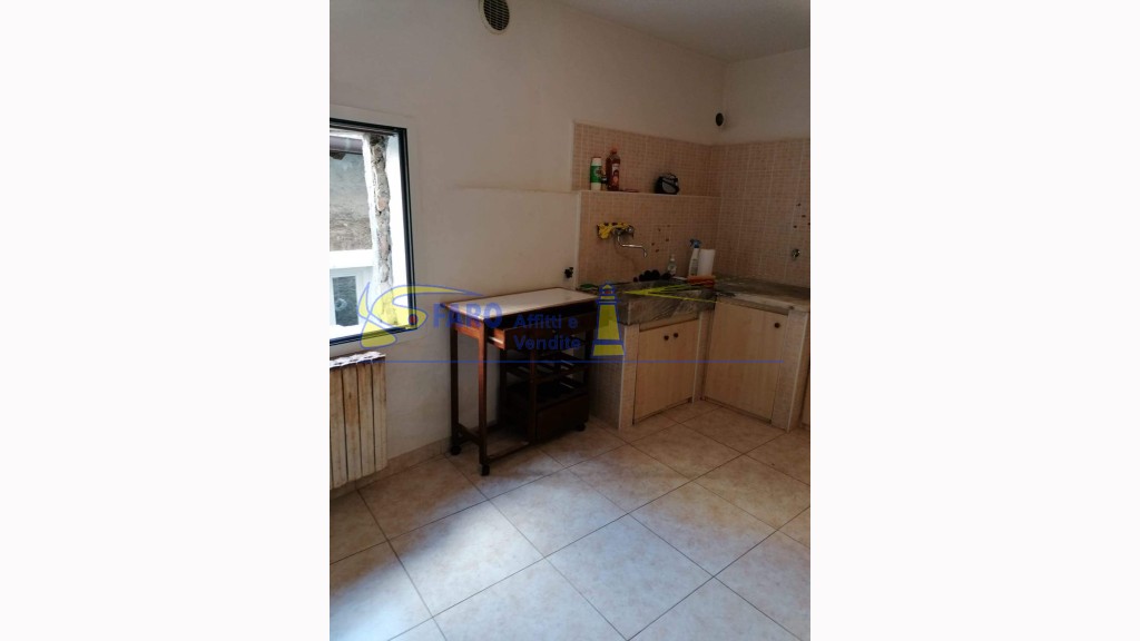 Appartamentoin Vendita, Soldano - Centro Storico - Riferimento: v121