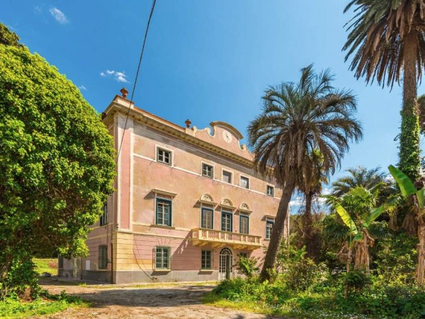 Villa con Piscina in vendita, Lucca 