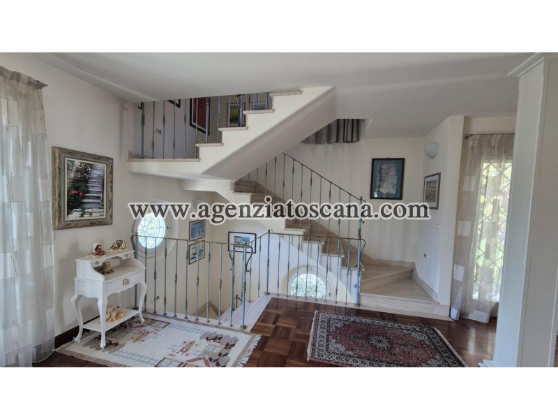 Appartamento in vendita, Forte Dei Marmi - Centrale -  24