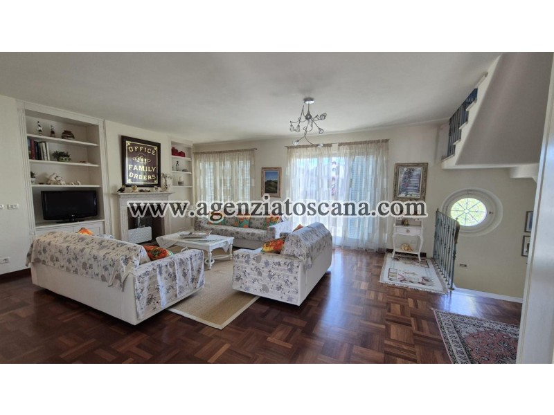 Appartamento in vendita, Forte Dei Marmi - Centrale -  3