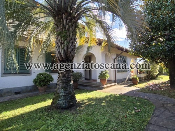 Villa in vendita, Forte Dei Marmi - Centrale -  1