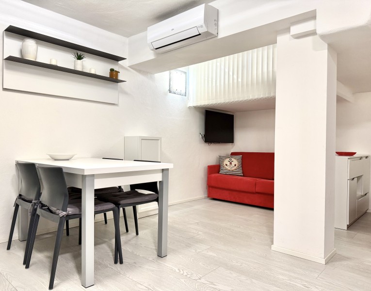 Monolocale ristrutturato front