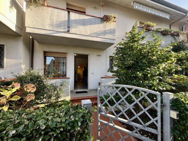 Villetta a schiera con giardin