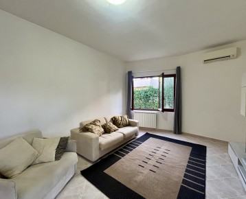 Appartamento in casa semi indi