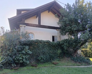 Poveromo - Vendesi Villa Singo