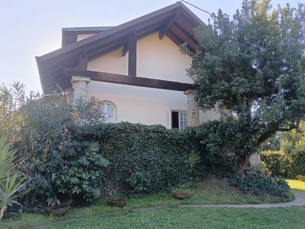 Poveromo - Vendesi Villa Singo