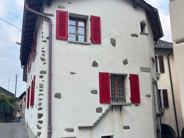 Riferimento 797 - Casa in Vendita a Rivera