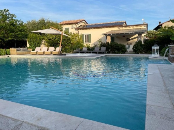 >Foto Anteprima LT 1001 Villa i due delfini - Villa Singola in Affitto a Pietrasanta