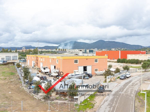 Riferimento LC121 - Capannone Commerciale in Vendita a Olbia