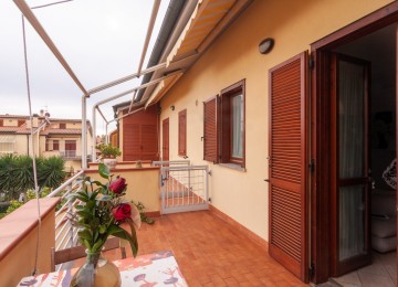 Appartamento con ingresso semi