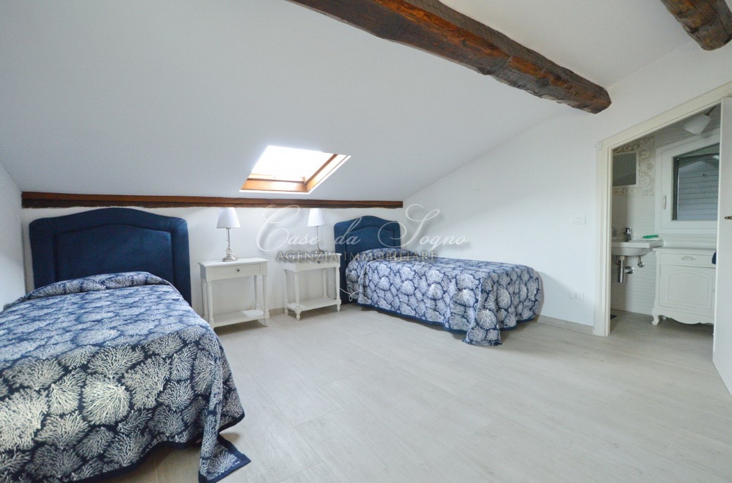 620 - cover Villa onda blu