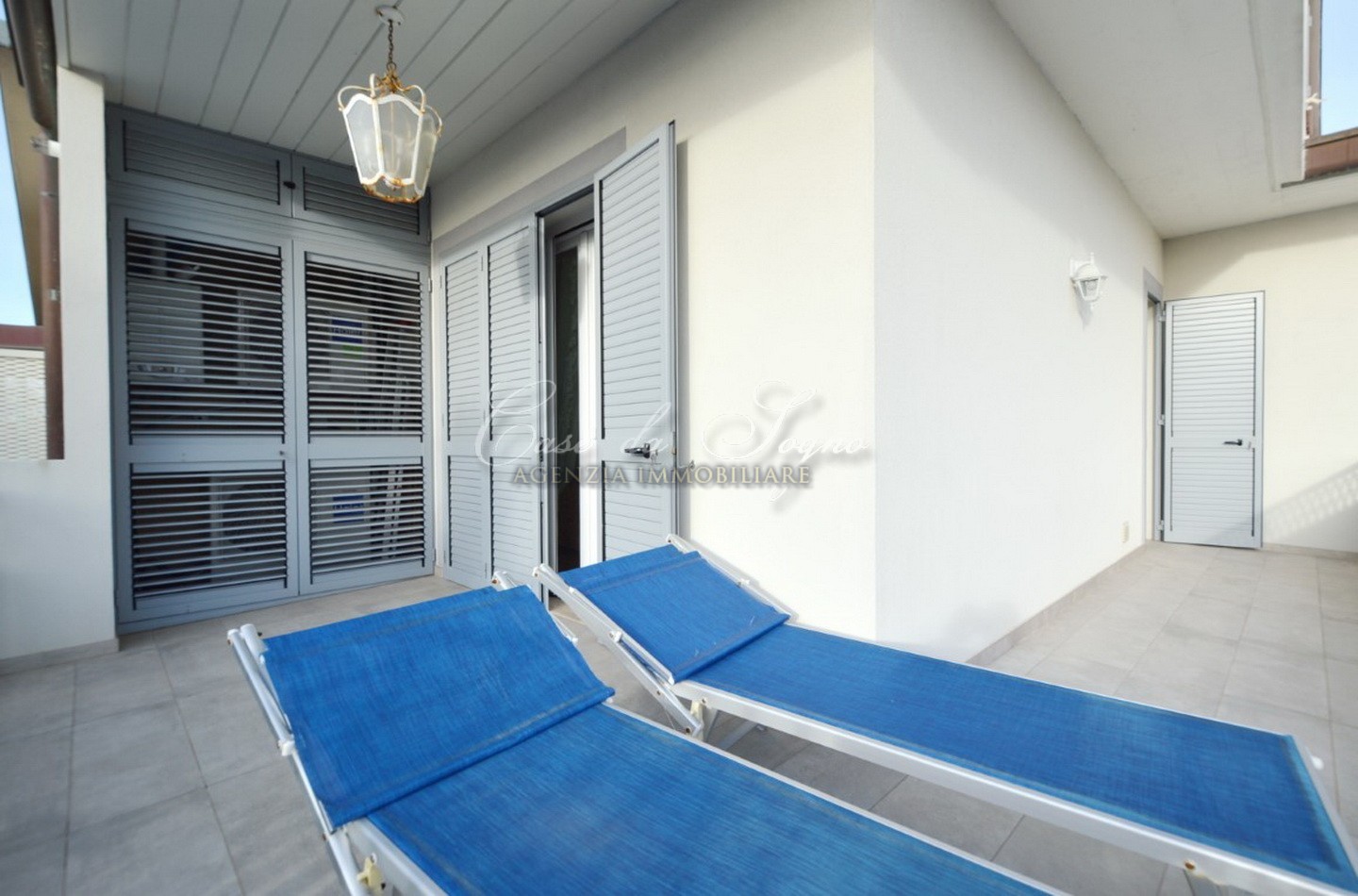 620 - cover Villa onda blu