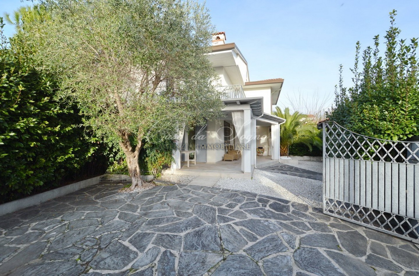 620 - cover Villa onda blu