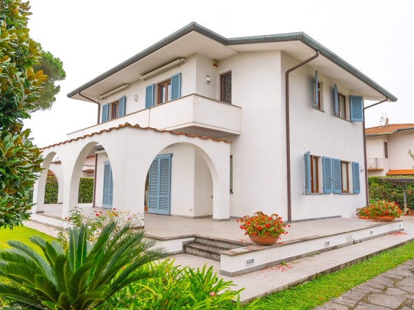 Villa Singola in vendita, Forte dei Marmi 