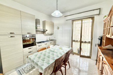 Appartamento  al primo piano