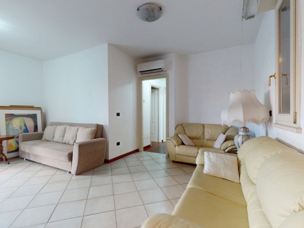 Appartamento con cantina e pos