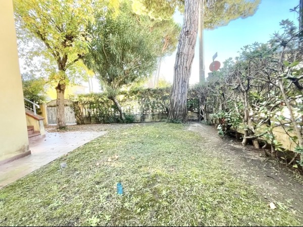 Rif. VB72 - villa bifamiliare in vendita a Camaiore - Lido Di Camaiore | Foto 6