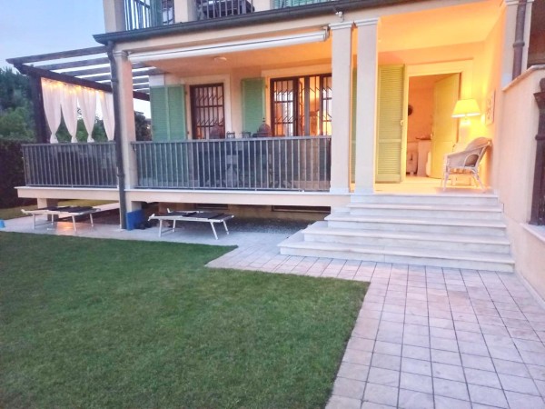 Rif. VA192 - appartamento in vendita a Camaiore - Lido Di Camaiore | Foto 1