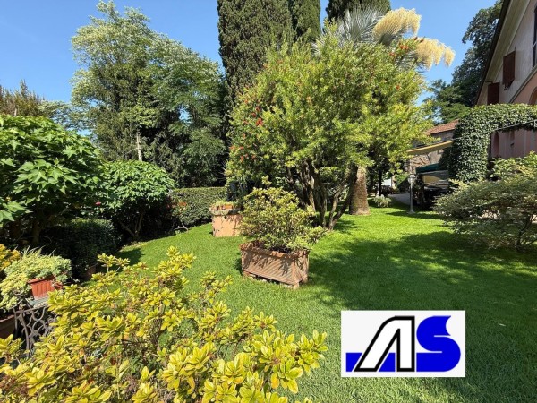 Riferimento VV65 - Villa in Vendita a Bozzano