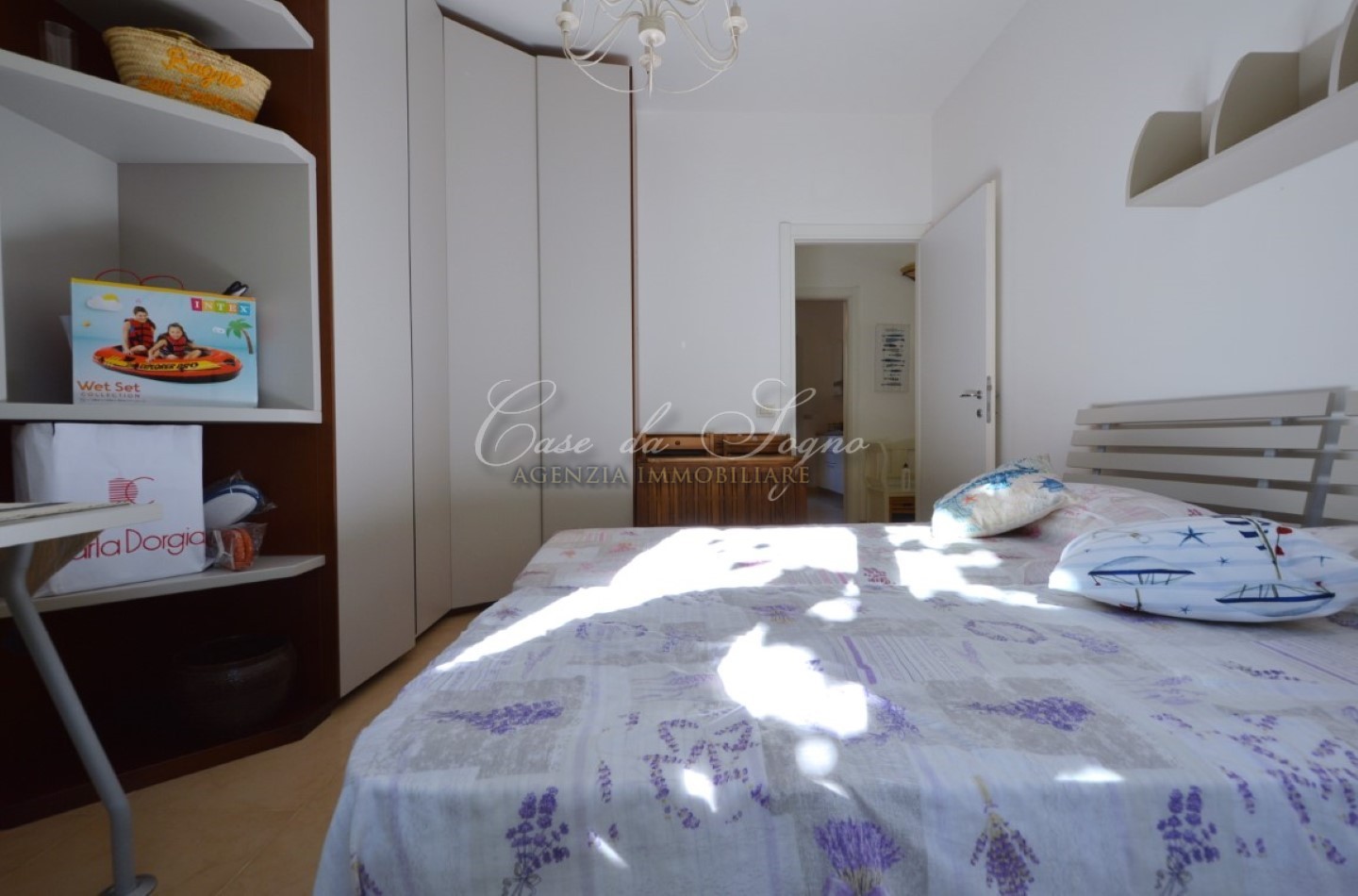 621 - cover Villa white