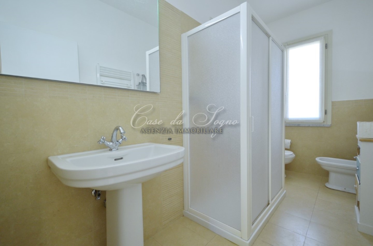 621 - cover Villa white