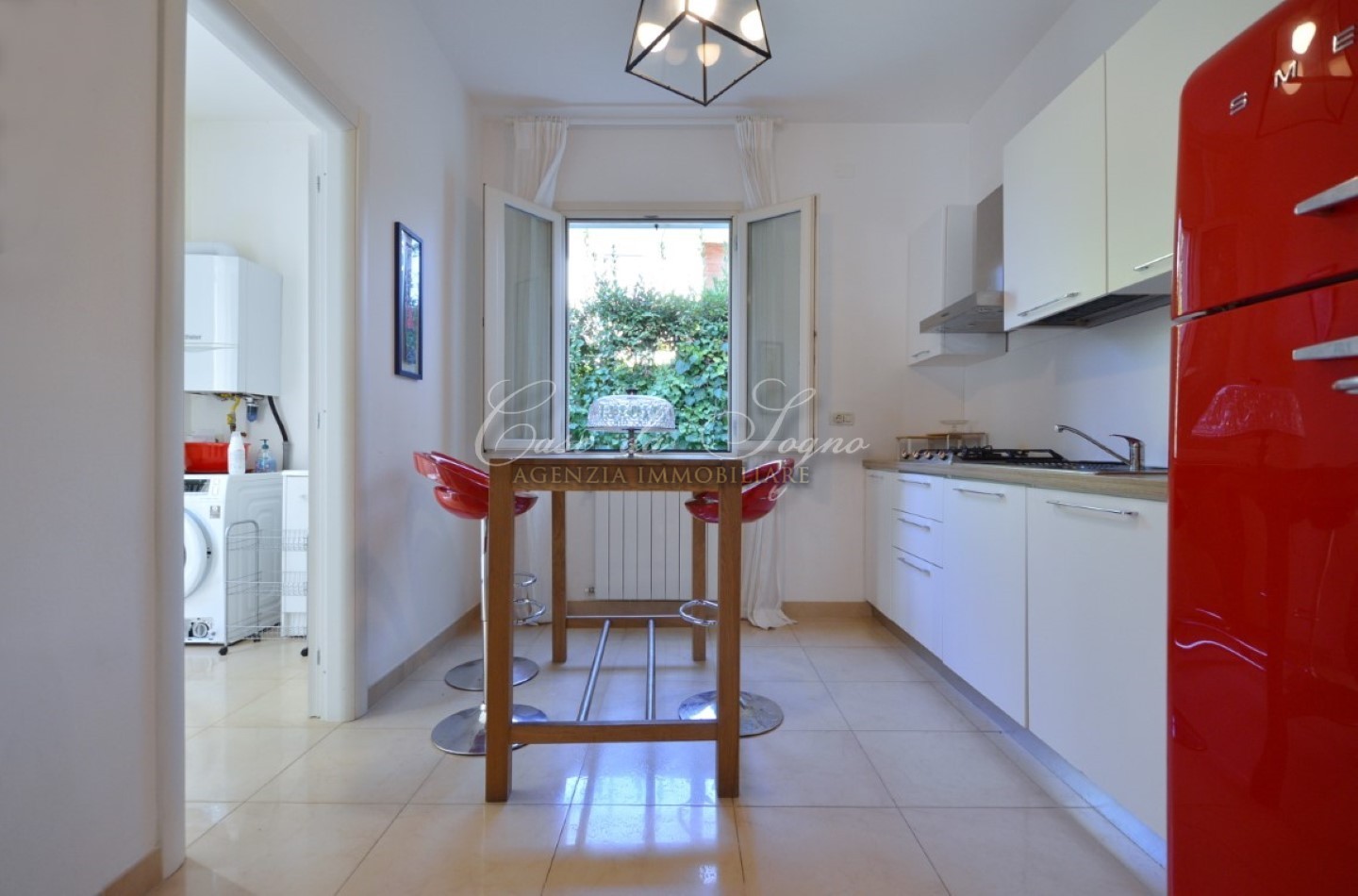 621 - cover Villa white