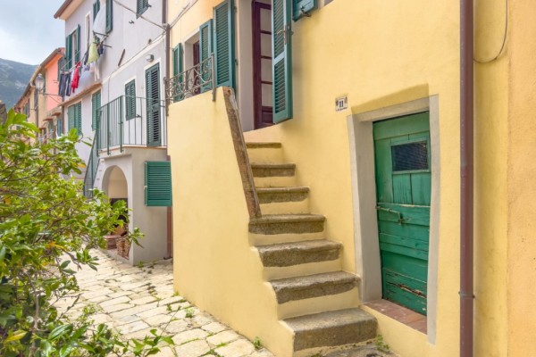 Apartment For Sale In Marciana