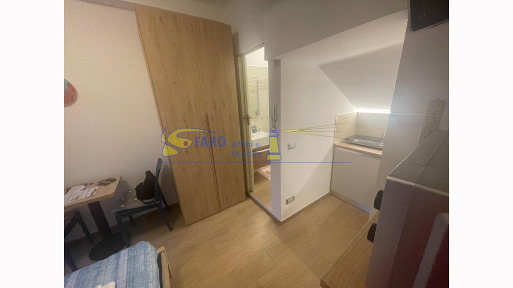 Appartamentoin Affitto, Ventimiglia - Centrale - Riferimento: at097