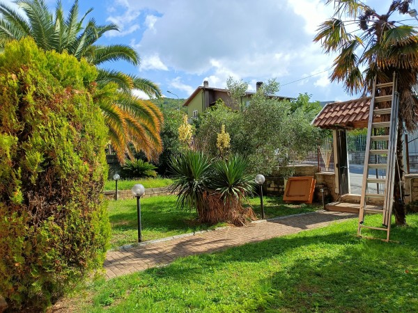 Riferimento V2-26 - Appartamento In Villa in Vendita a Cittaducale