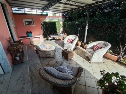 Immobile WA 15578 - Appartamento In Villa in Vendita a Marina Di Pietrasanta