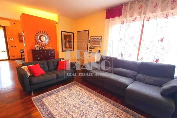 Apartment For Sale In Lucca
