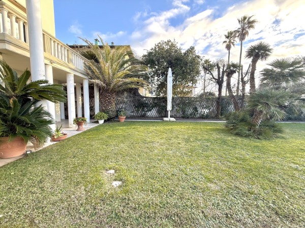 Appartamento di prestigio fron