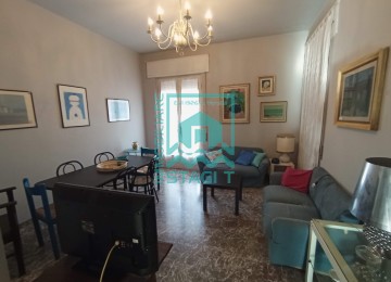 Lido di camaiore: appartamento