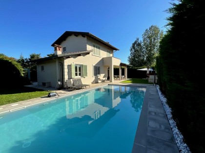 Immobile WA 15580 - Villa Singola in Vendita a Pietrasanta