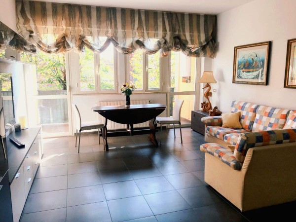 Appartamento in affitto, Forte dei Marmi, Vittoria Apuana 