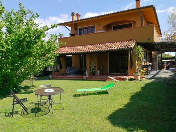 Villa Singola in vendita, Forte dei Marmi, 500 mt dal centro 