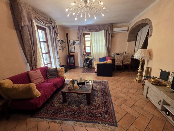 Arezzo. Marcena casa semi-indi