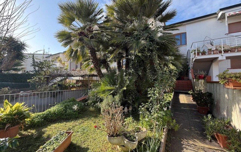 Agenzia Giansereni - 