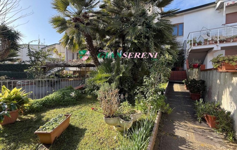 Agenzia Giansereni - 