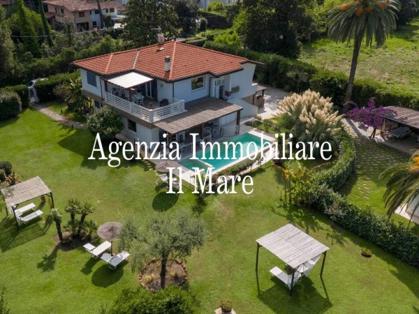 Riferimento 228-14 PL - Villa in Affitto a Marina Di Pietrasanta