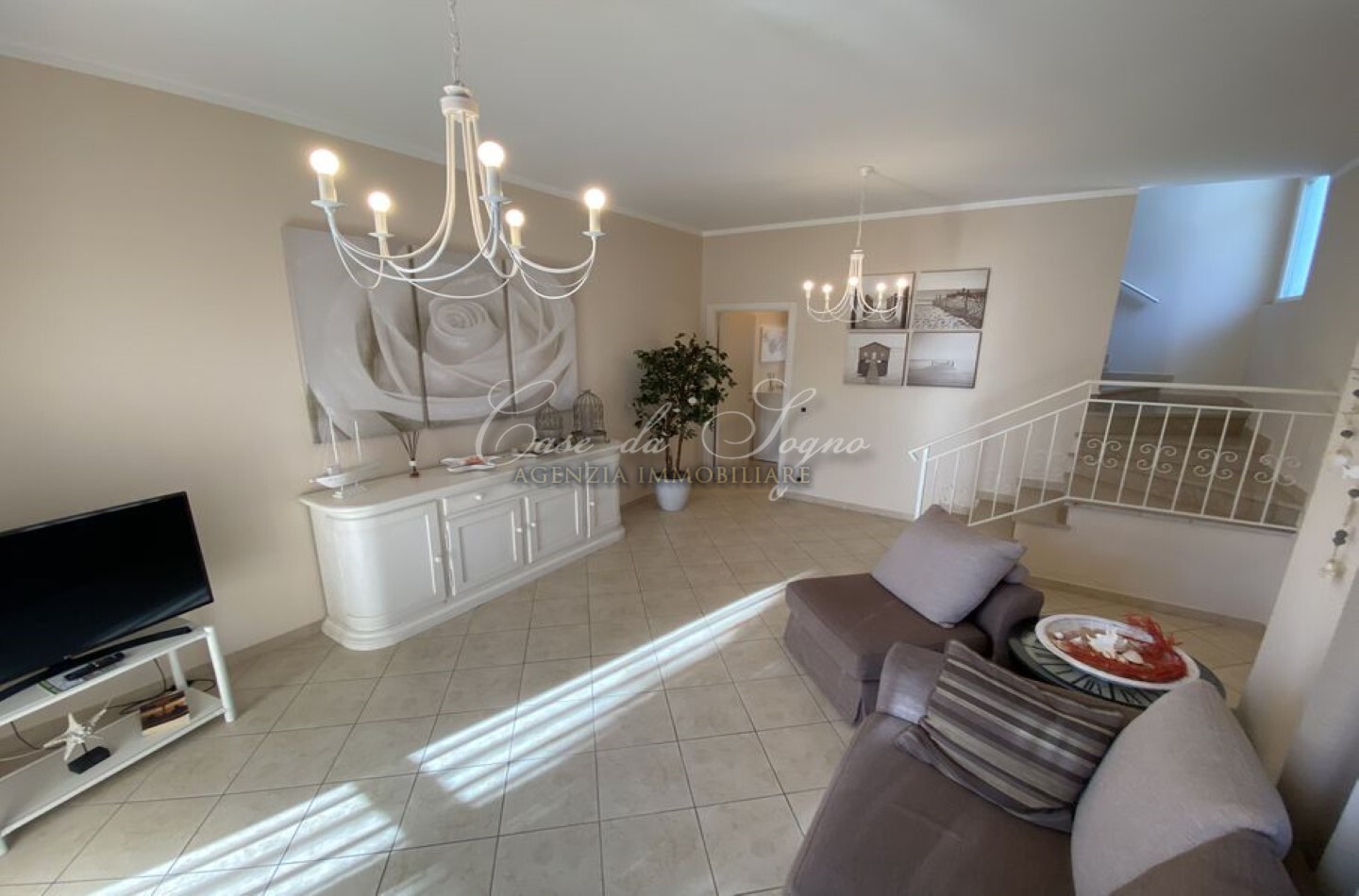 622 - cover Villa luce